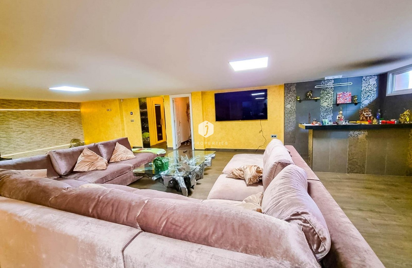 Resale - Villa -
Torrevieja - Torre la mata