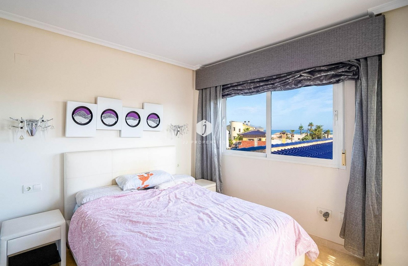 Resale - Villa -
Torrevieja - Torre la mata