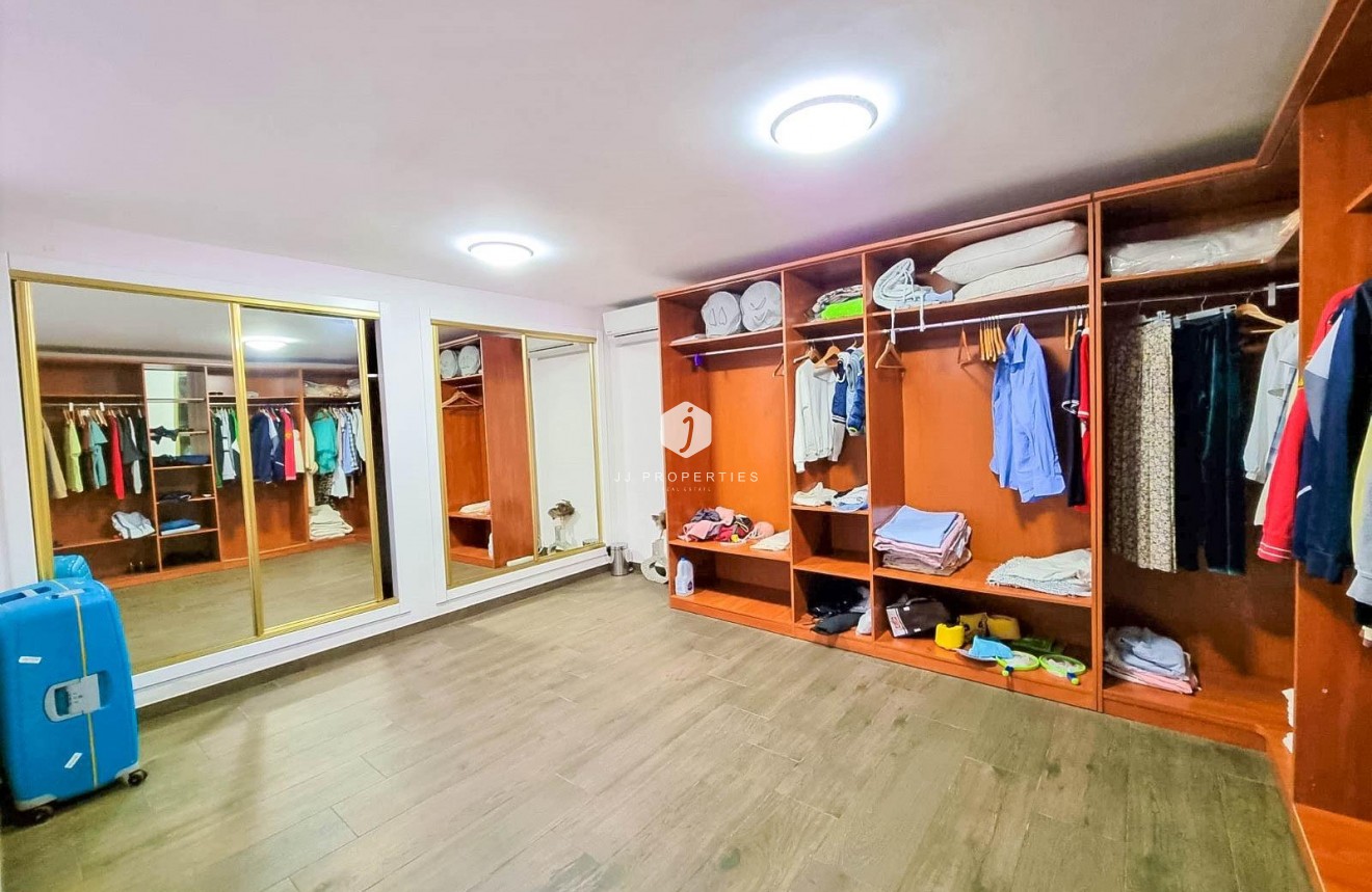 Resale - Villa -
Torrevieja - Torre la mata