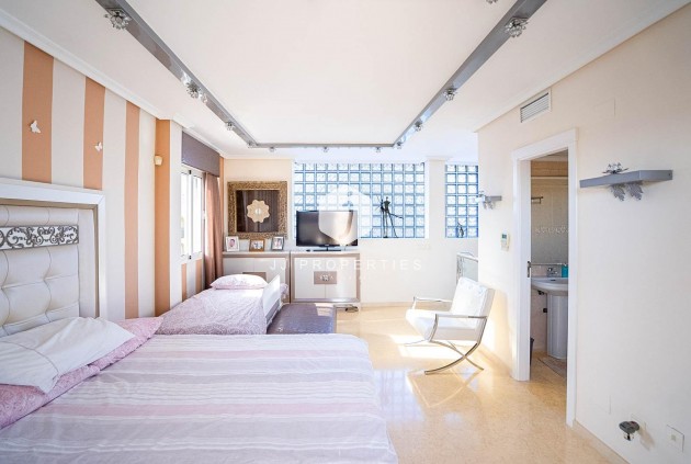 Resale - Villa -
Torrevieja - Torre la mata