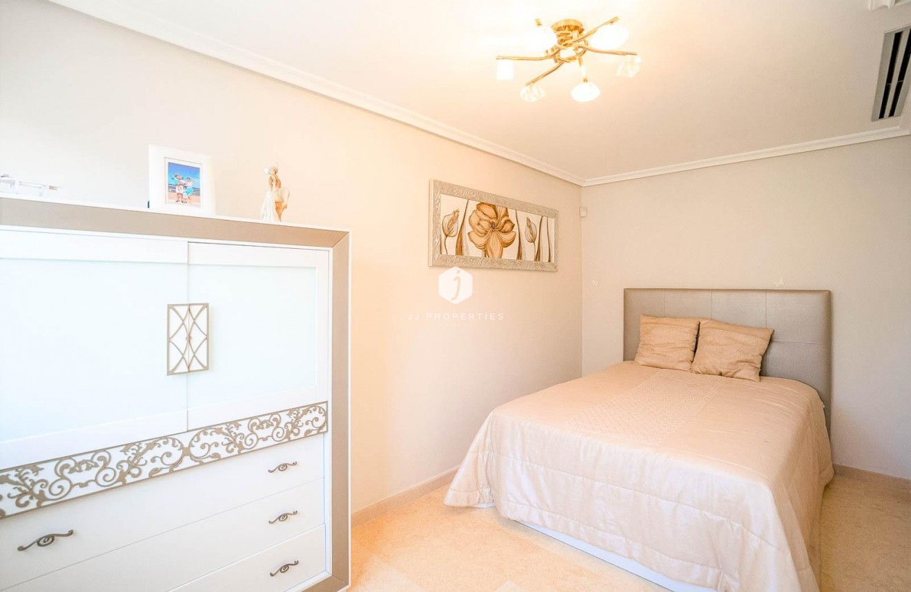 Resale - Villa -
Torrevieja - Torre la mata