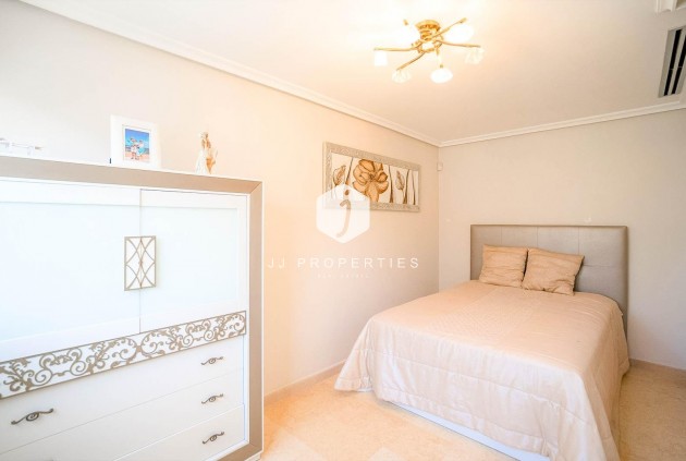 Resale - Villa -
Torrevieja - Torre la mata