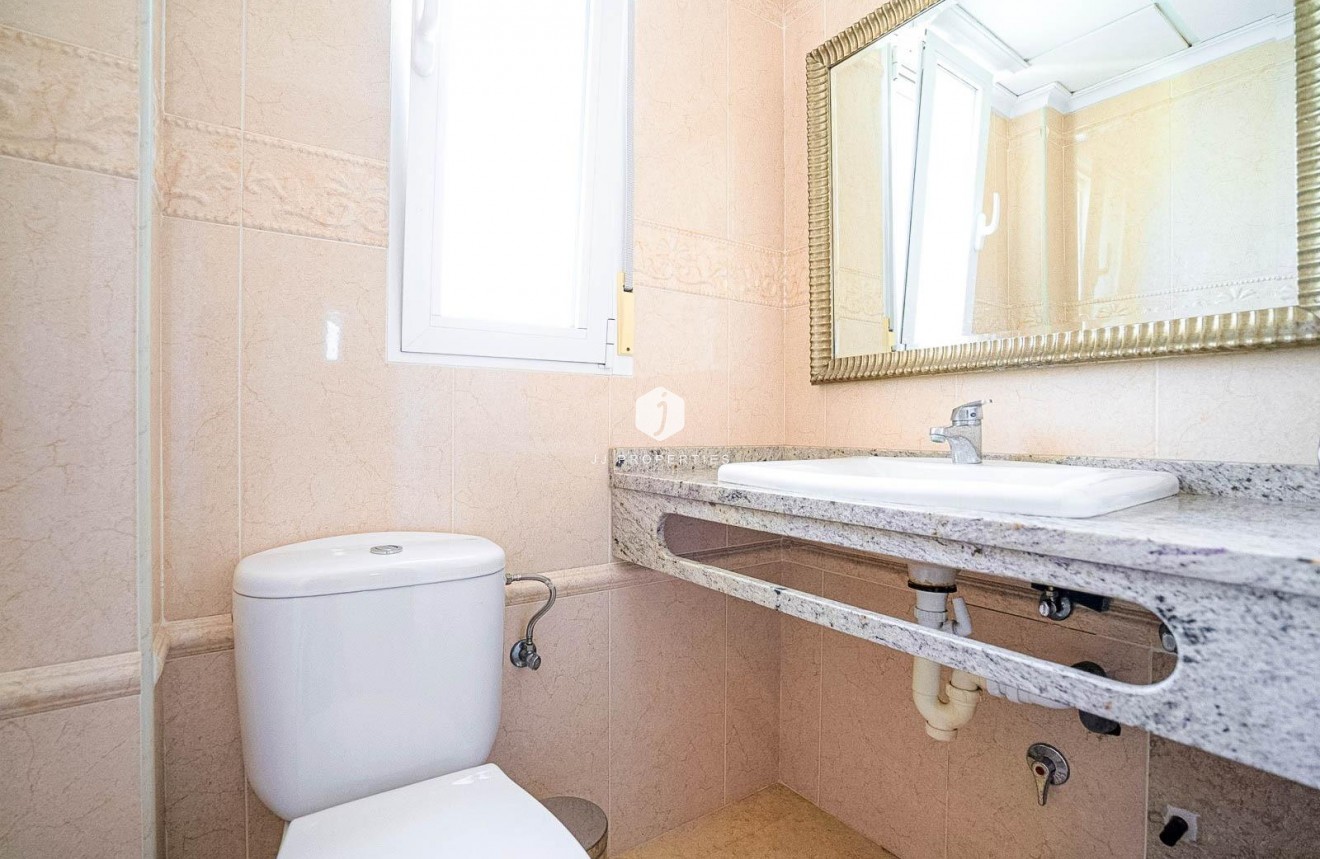 Resale - Villa -
Torrevieja - Torre la mata