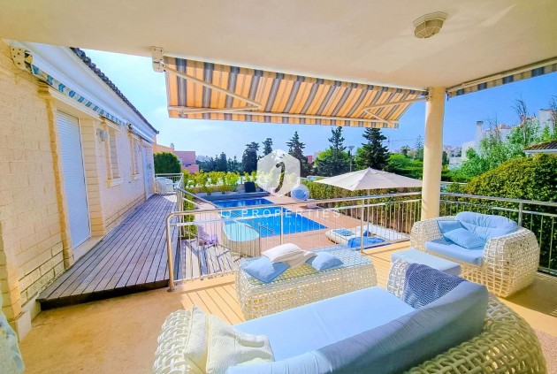 Resale - Villa -
Torrevieja - Torre la mata