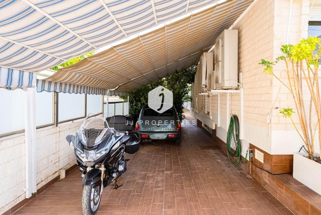 Resale - Villa -
Torrevieja - Torre la mata