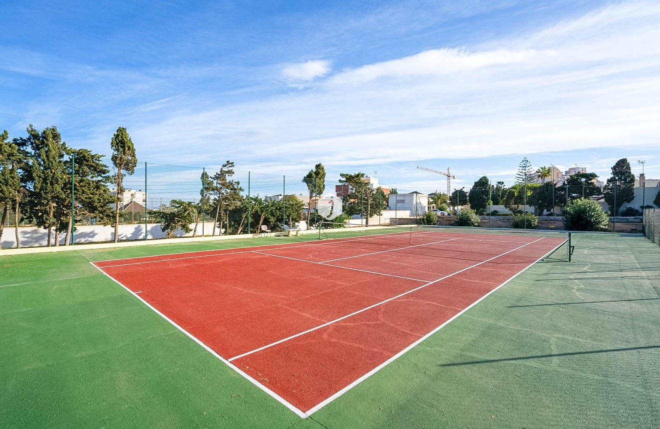 Resale - Villa -
Torrevieja - Torre la mata