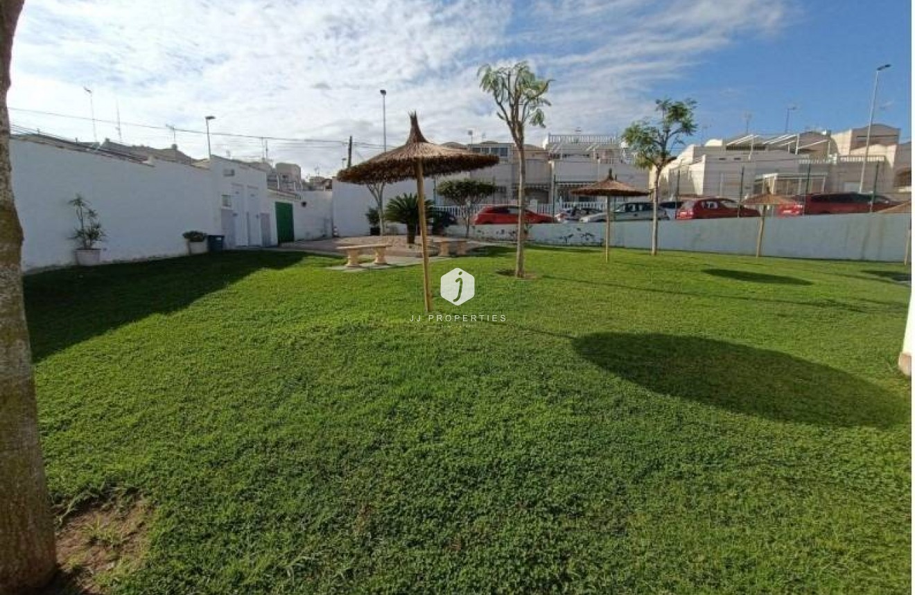 D'occasion - Appartement -
Torrevieja - Los Balcones