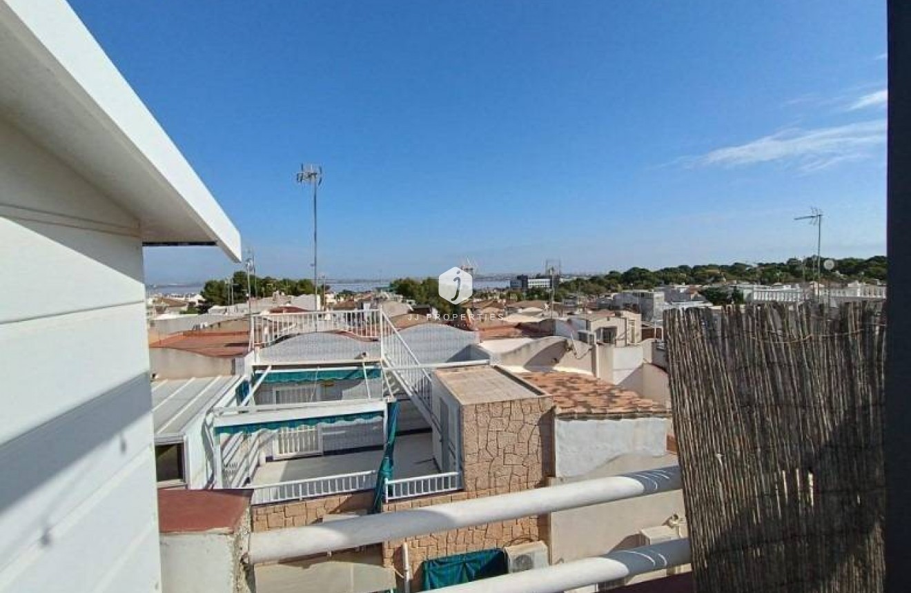 D'occasion - Appartement -
Torrevieja - Los Balcones