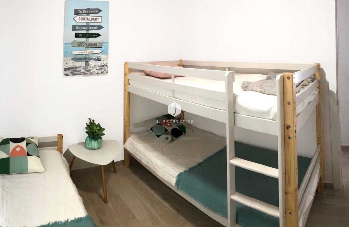 Resale - Apartment / flat -
Guardamar del Segura - Guardamar Playa