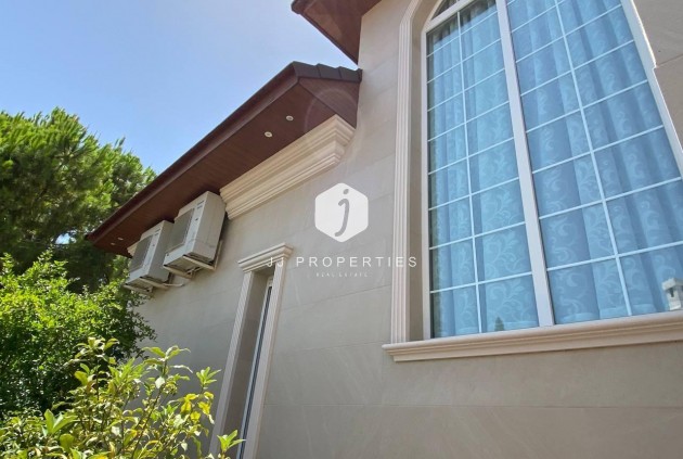 Resale - Villa -
Benijofar - Ciudad Quesada