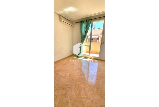 Resale - Penthouse -
Torrevieja - Playa de los Locos