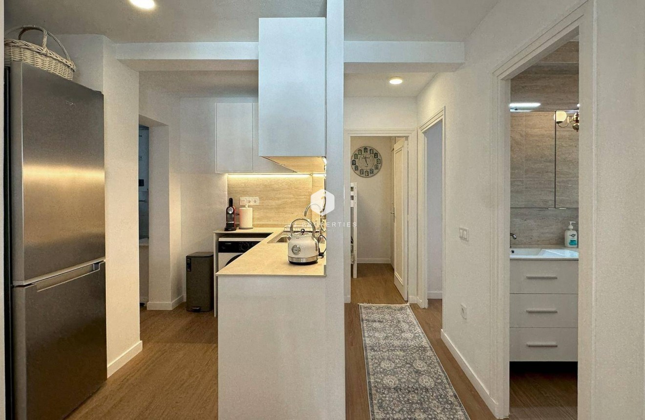 Resale - Apartment / flat -
Torrevieja - Centro