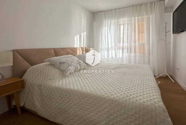 Resale - Apartment / flat -
Torrevieja - Centro