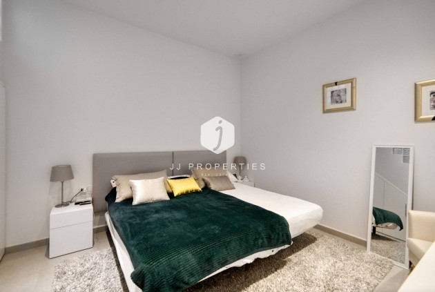 D'occasion - Villa -
Torrevieja - Aguas Nuevas 2