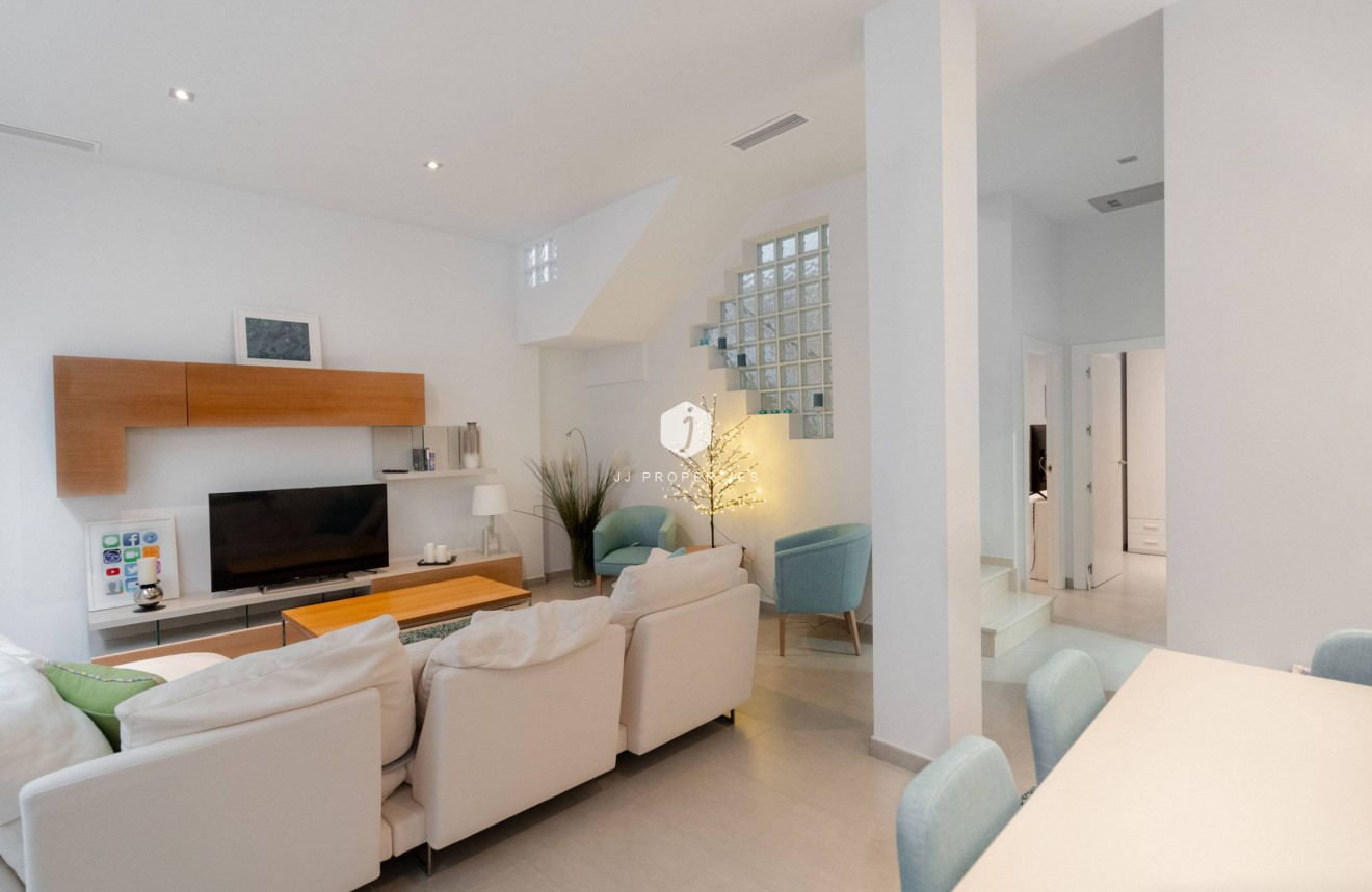 D'occasion - Villa -
Torrevieja - Aguas Nuevas 2