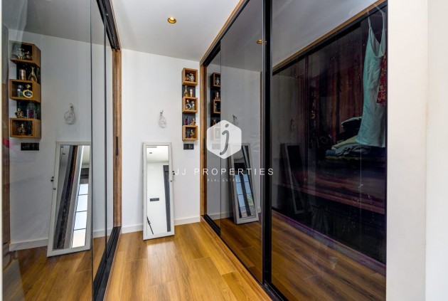 Resale - Villa -
Torrevieja - Costa Blanca