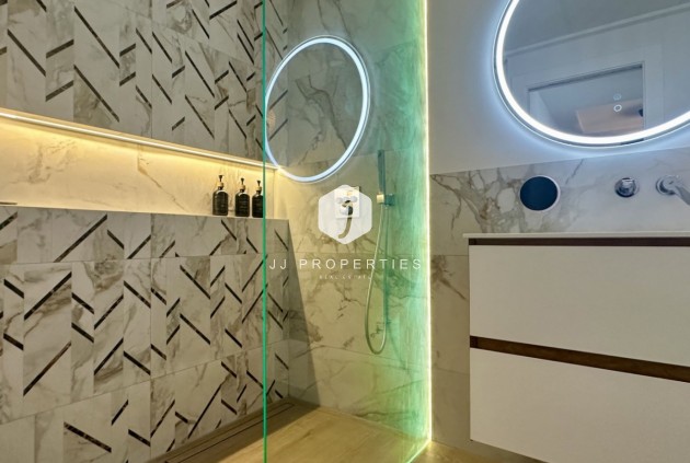 D'occasion - Chalet -
Orihuela Costa - Costa Blanca