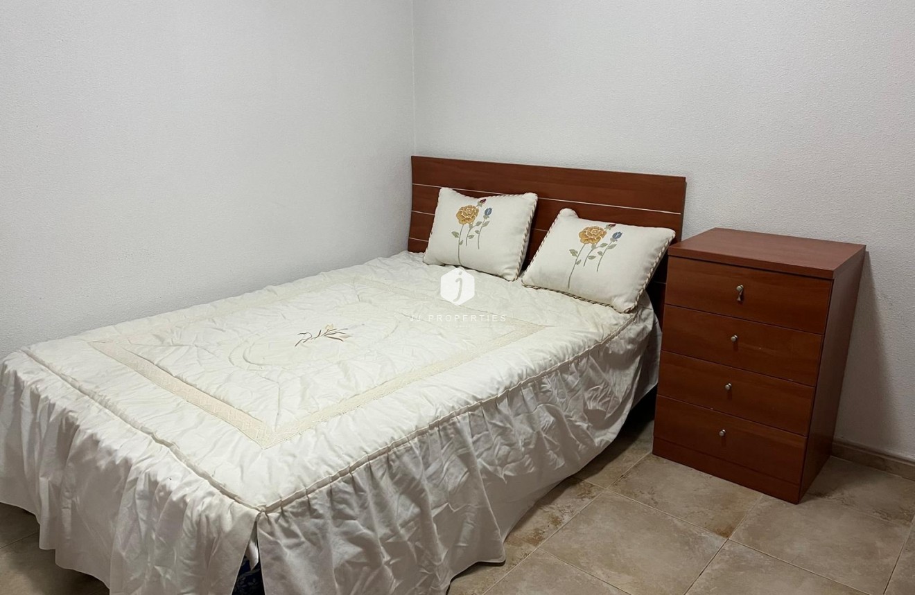 Resale - Apartment / flat -
Almoradí - Centro Urbano 2