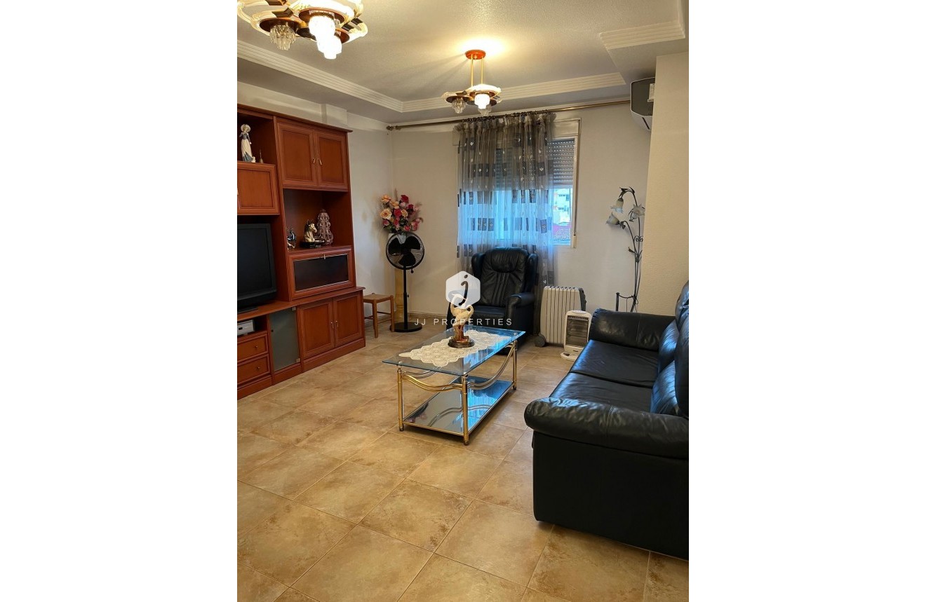 Resale - Apartment / flat -
Almoradí - Centro Urbano 2