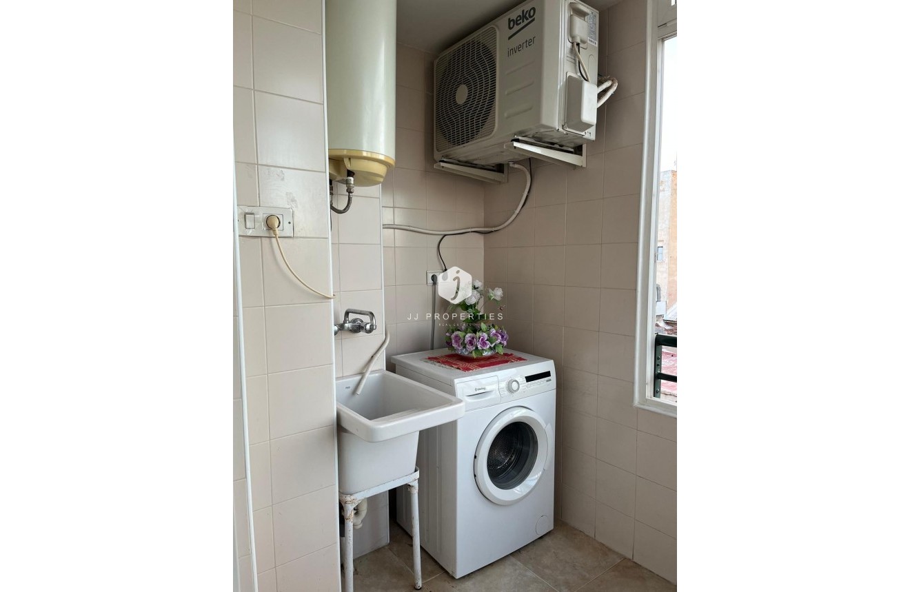 Resale - Apartment / flat -
Almoradí - Centro Urbano 2