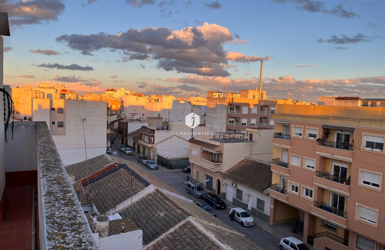 Resale - Apartment / flat -
Almoradí - Centro Urbano 2