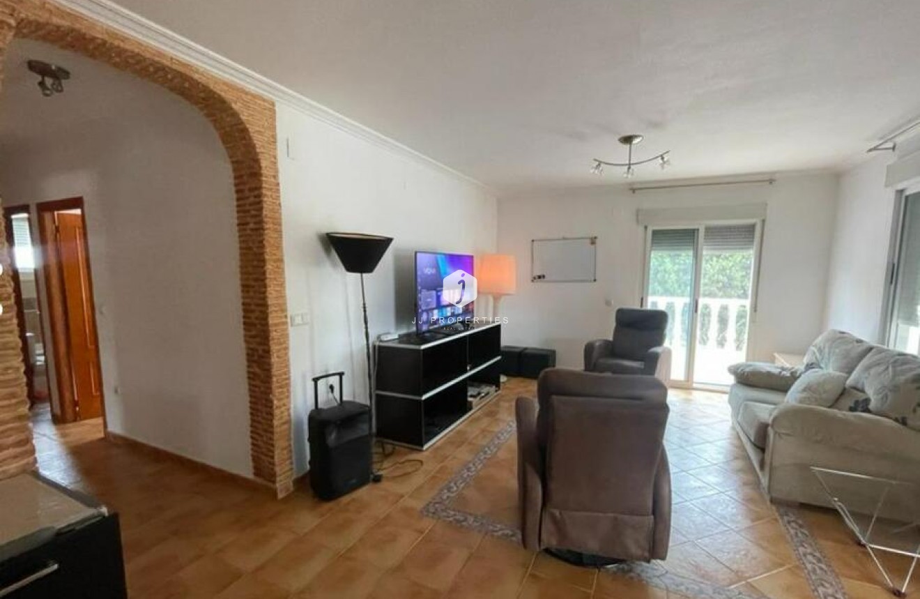 Z drugiej ręki - Villa -
Daya Vieja - Costa Blanca