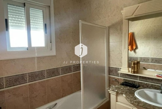 Z drugiej ręki - Villa -
Daya Vieja - Costa Blanca