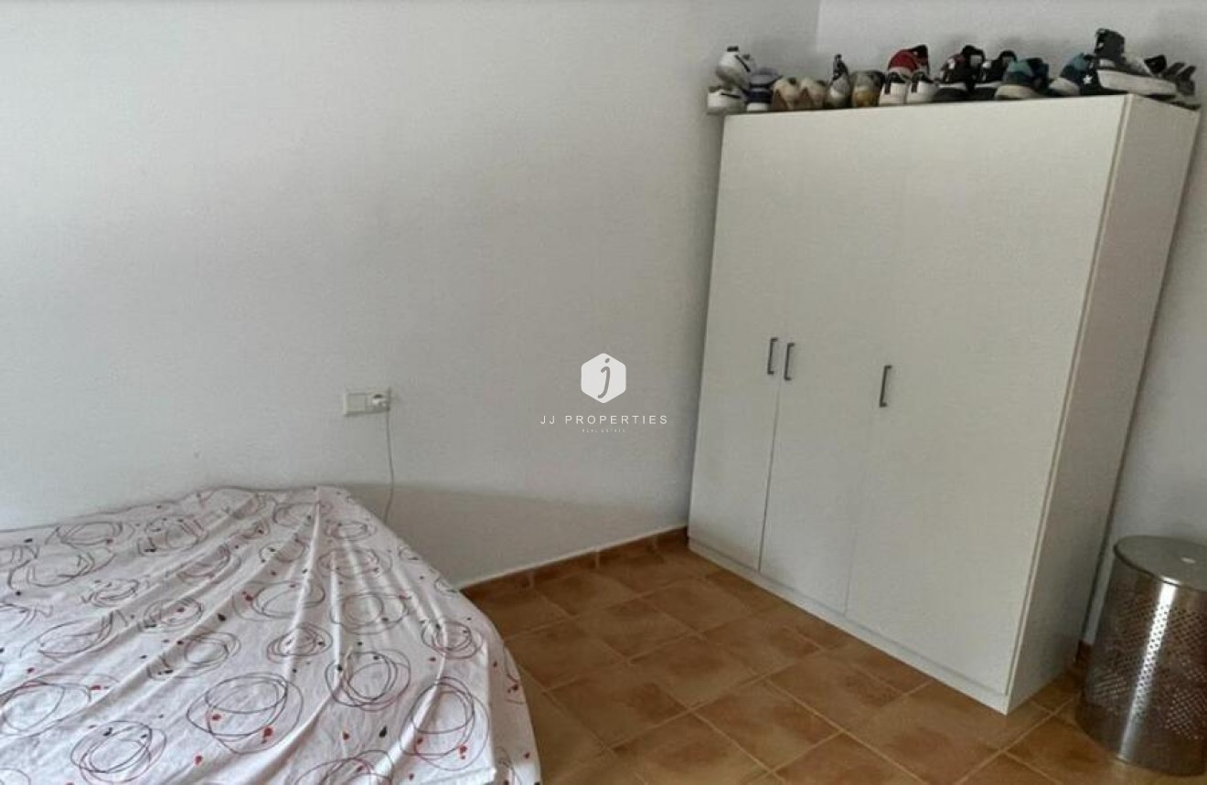 Z drugiej ręki - Villa -
Daya Vieja - Costa Blanca