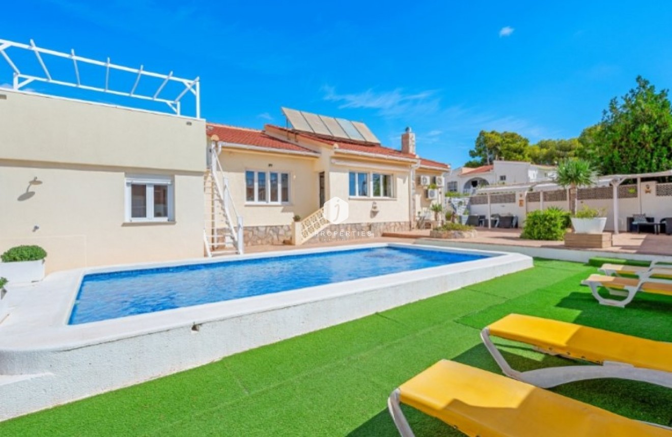 Aus zweiter Hand - Villa -
Rojales - Inland