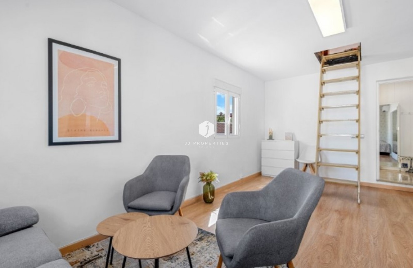 Aus zweiter Hand - Villa -
Rojales - Inland