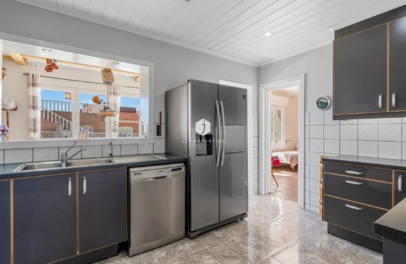 Aus zweiter Hand - Villa -
Rojales - Inland