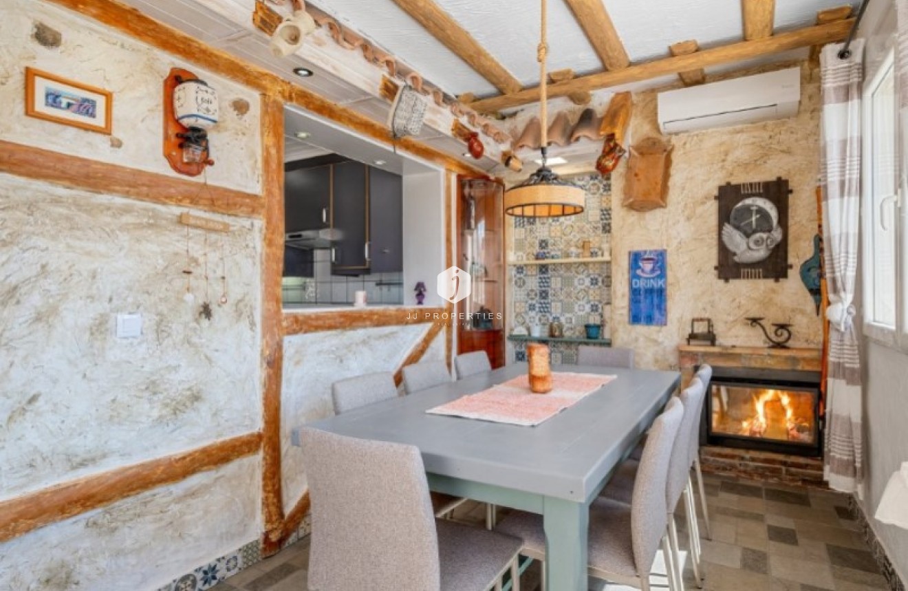 Aus zweiter Hand - Villa -
Rojales - Inland