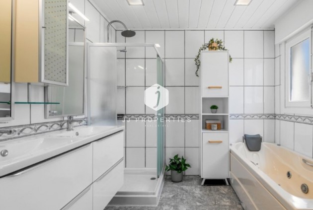 Aus zweiter Hand - Villa -
Rojales - Inland