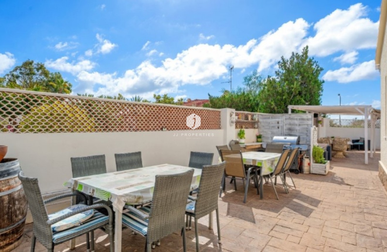 Aus zweiter Hand - Villa -
Rojales - Inland