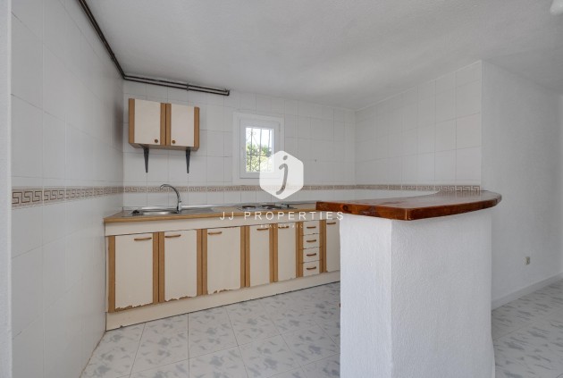 Z drugiej ręki - Szalet -
Torrevieja - La Siesta - El Salado - Torreta