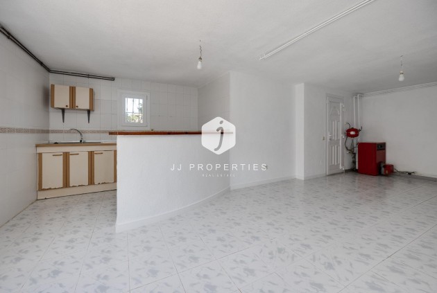 Z drugiej ręki - Szalet -
Torrevieja - La Siesta - El Salado - Torreta