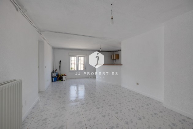 Z drugiej ręki - Szalet -
Torrevieja - La Siesta - El Salado - Torreta