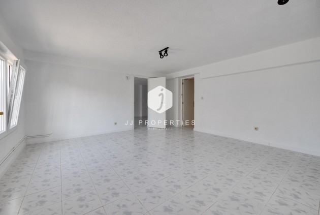 Z drugiej ręki - Szalet -
Torrevieja - La Siesta - El Salado - Torreta