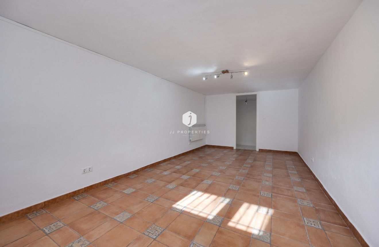 Z drugiej ręki - Szalet -
Torrevieja - La Siesta - El Salado - Torreta