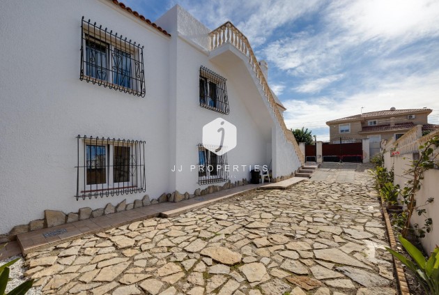 Z drugiej ręki - Szalet -
Torrevieja - La Siesta - El Salado - Torreta