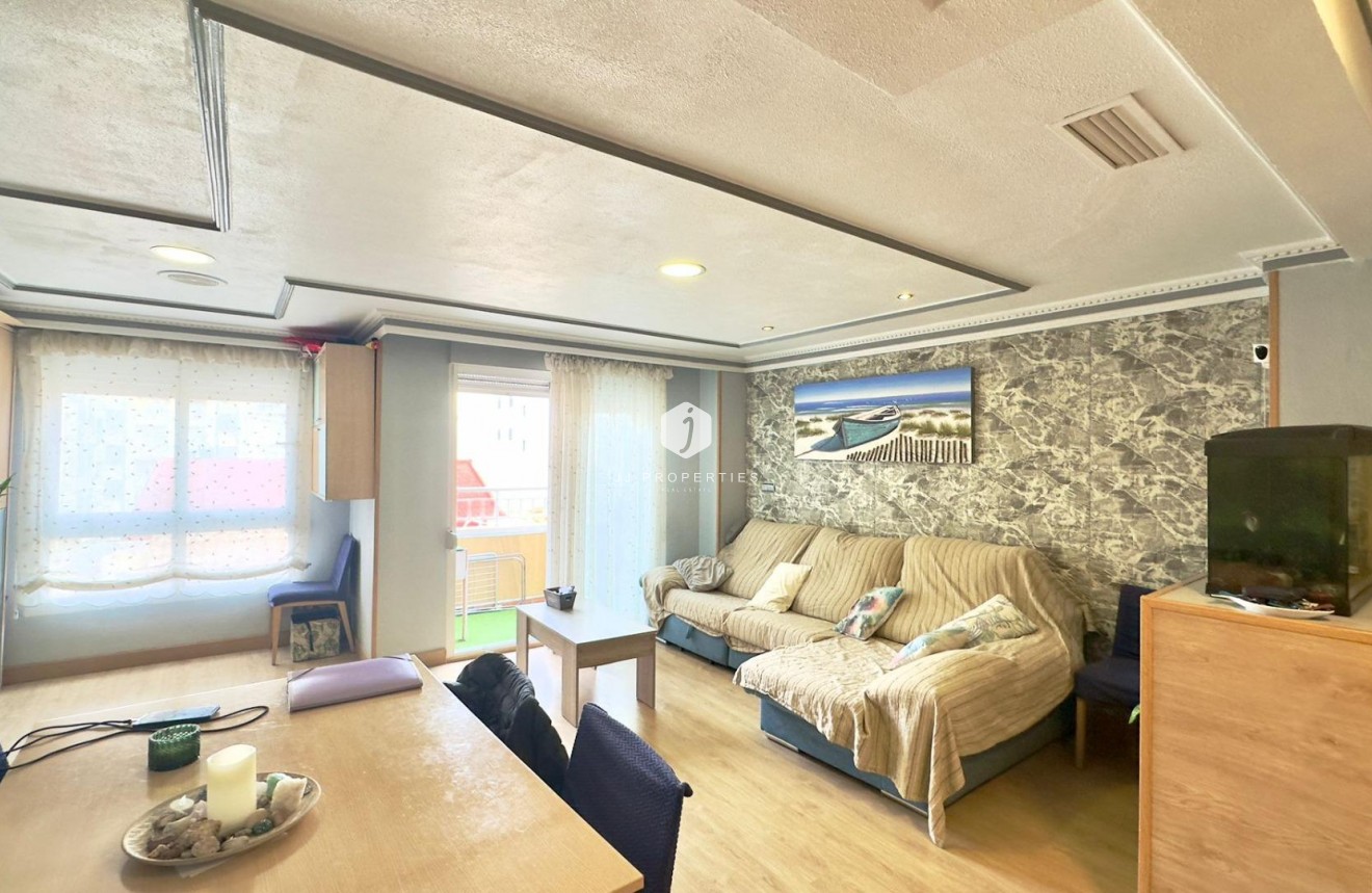 Segunda mano - Apartamento / piso -
Torrevieja