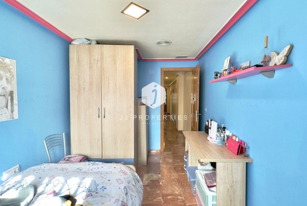 Segunda mano - Apartamento / piso -
Torrevieja