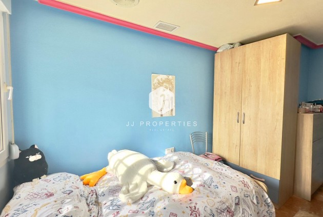 Segunda mano - Apartamento / piso -
Torrevieja