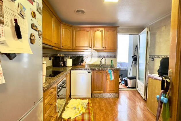 Segunda mano - Apartamento / piso -
Torrevieja