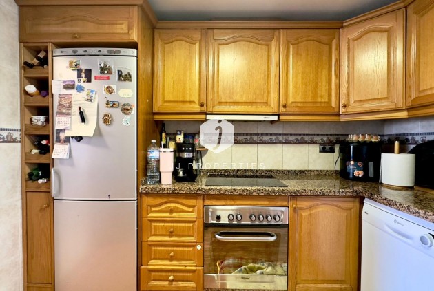 Segunda mano - Apartamento / piso -
Torrevieja