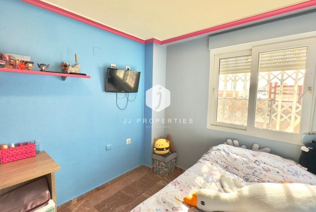 Segunda mano - Apartamento / piso -
Torrevieja