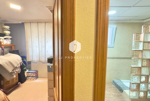 Segunda mano - Apartamento / piso -
Torrevieja