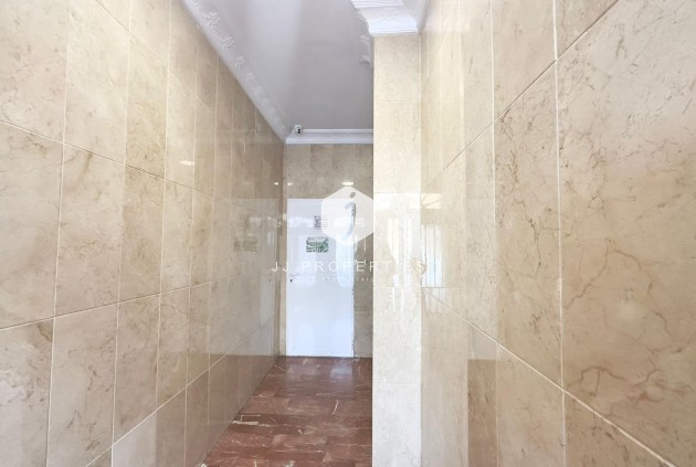 Segunda mano - Apartamento / piso -
Torrevieja