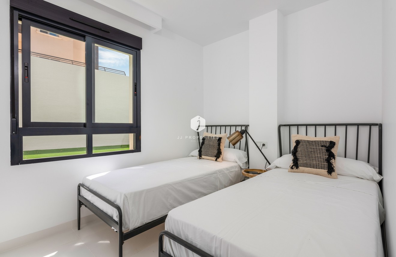 Resale - Apartment / flat -
San Miguel de Salinas - Inland