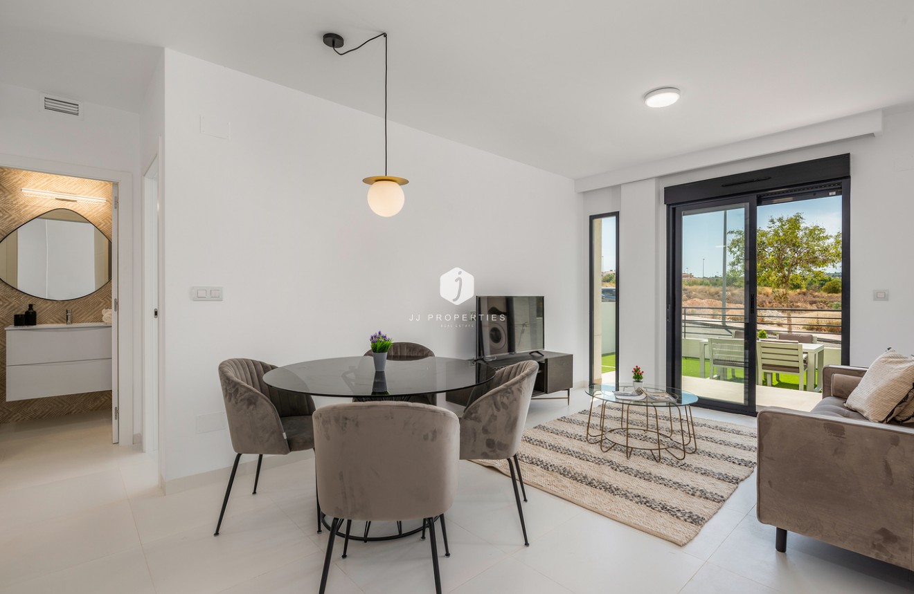 Resale - Apartment / flat -
San Miguel de Salinas - Inland